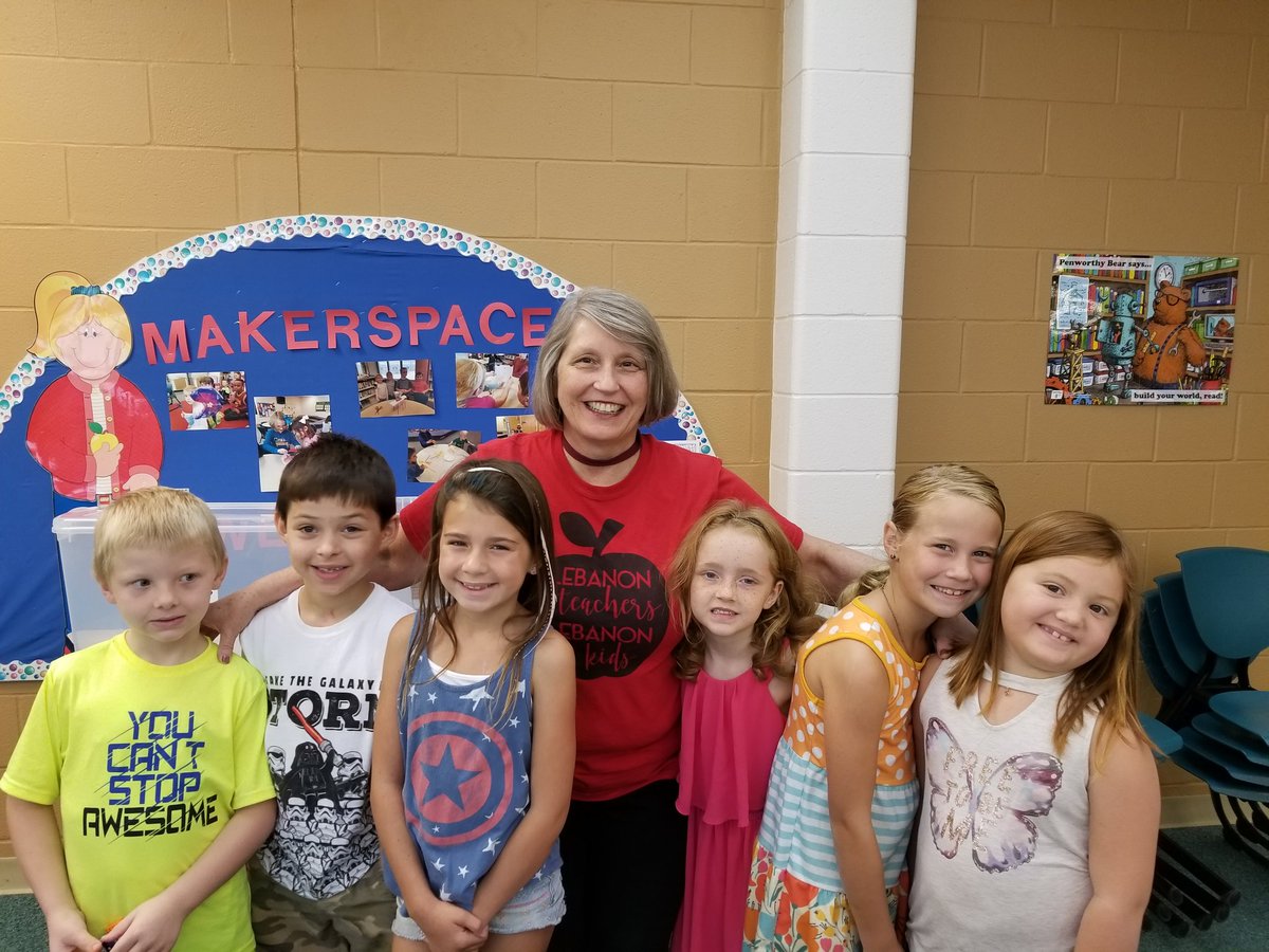Second graders kicking off Wednesday Makerspace!  #RedforEd #OhioLovesTeachers @sherimchenry @BretGordonAP @LCS_BC @LebanonTeachers