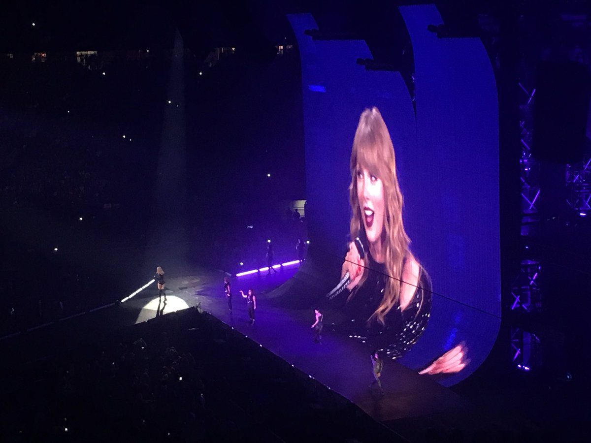 ZoesReadyForIt's tweet photo. Even though we didn’t win the front row contest, and we didn’t meet Taylor, we still had a great time. ❤️ #reputationtourdetroit #ReputationStadiumTour https://t.co/l4q9IyiBJK