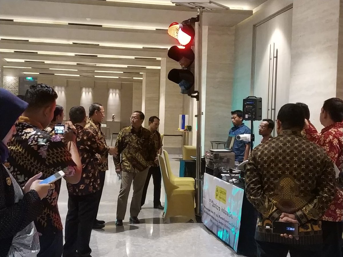Acara Pembukaan Bimbingan Teknis Manajemen Rekayasa Lalu Lintas dan Perlengkapan Jalan yang dihadiri oleh Bapak Walikota Solo, Bapak Dirjen Perhubungan Darat, Direktur Lalu Lintas Perhubungan Darat bertempat di Hotel Alila, Solo.