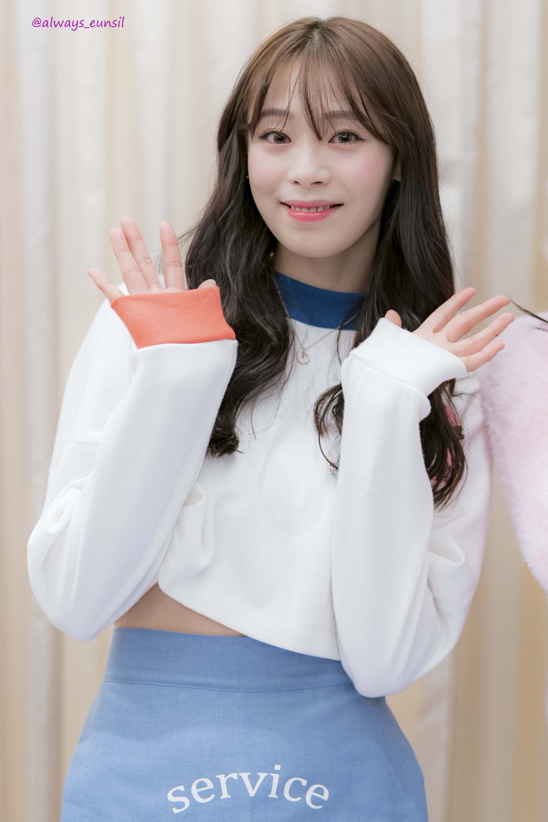always_eunsil's tweet photo. 171223 showbox
@Drbent7_1 
#칠학년일반  #七學年一班 #なながく #ナナガク #민주 #みんじゅ #ミンジュ #みんちゃん #せーの https://t.co/6ELLAWZAv8
