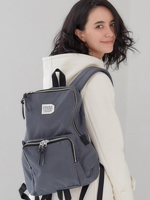 やまとなでし子 En Twitter リュック欲しくて一足遅れて梨花愛用のfredrik Packers 買った Sサイズゴツすぎず ゴールドジップがいいアクセントになってかわいい リュック改めてめちゃくちゃ楽 T Co Sxxcnydlny T Co S3emcy7mqt Twitter