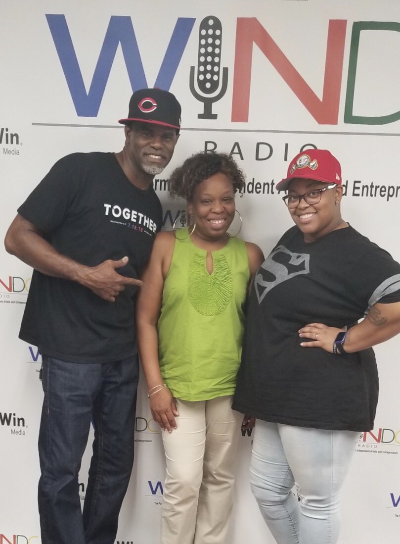 Comedy_Chapel's tweet image. Thanks Nikki Knowles! Another show in the books!! Mondays 6pm on @WINDCRadio @CurtGaskins