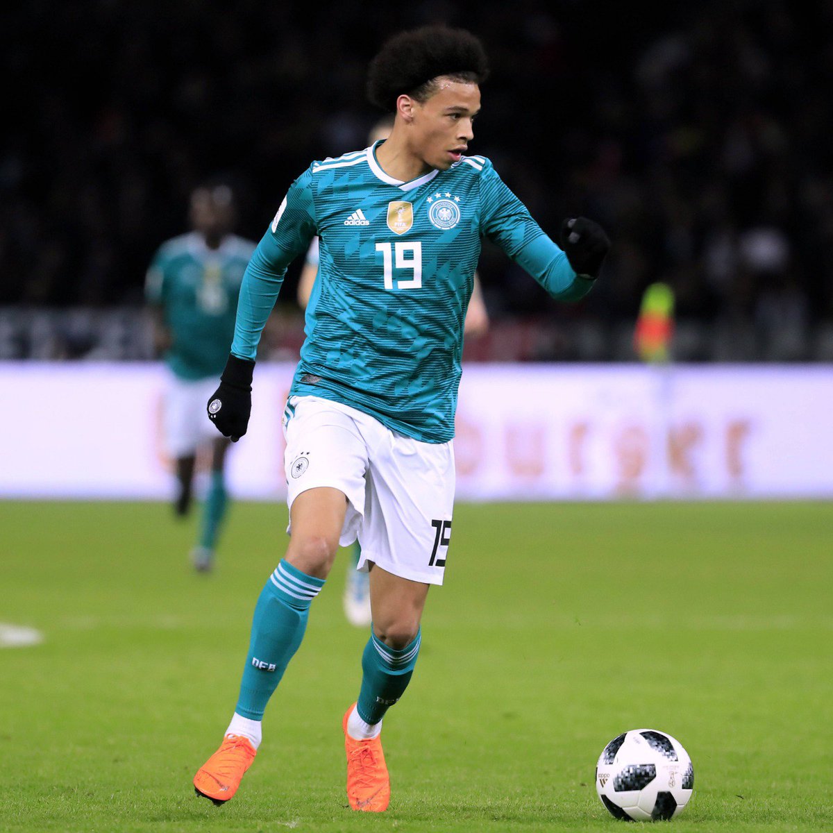 Looking forward to the Nations League 🙌🏾🇩🇪 #LS19 #inSané <a href="/DFB_Team/">DFB-Team</a>
