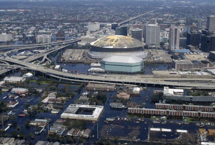 coachtonyhull's tweet photo. Aug 29, 2005, Hurricane Katrina changed our lives for forever NOLA... 13 yrs later, as much as we’d like to forget, let’s remember.. Remember &amp; honor the over 1800 people who lost their life..  Give thanks for life!  God Bless NOLA! Our City! Our People! https://t.co/ECB3ttTIA3
