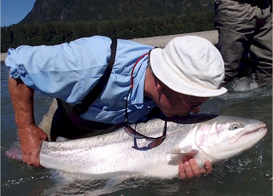 The past few weeks have been flying by with our diverse groups of anglers! Fall Skeena system Steelhead spaces still available on classified waters. kitimatlodge.com #bcfishing #steelhead