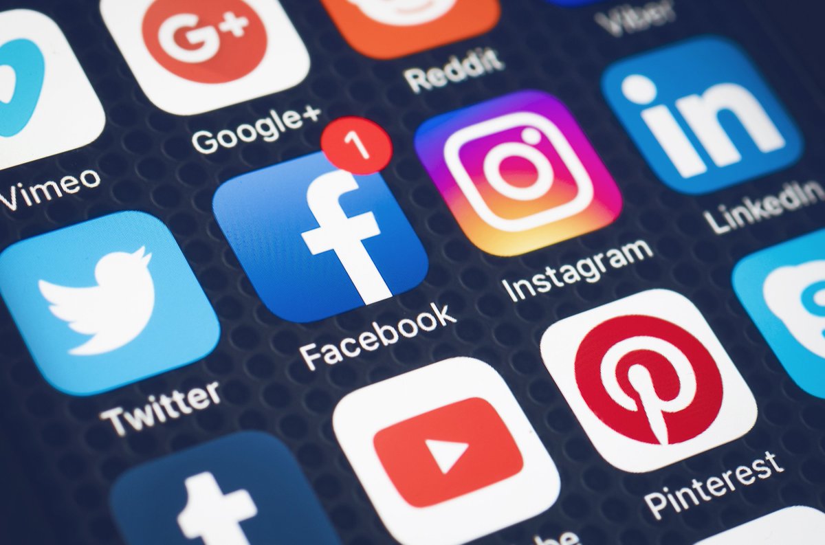 Free Vinyl Acetate Emulsion Polymerization And Copolymerization With