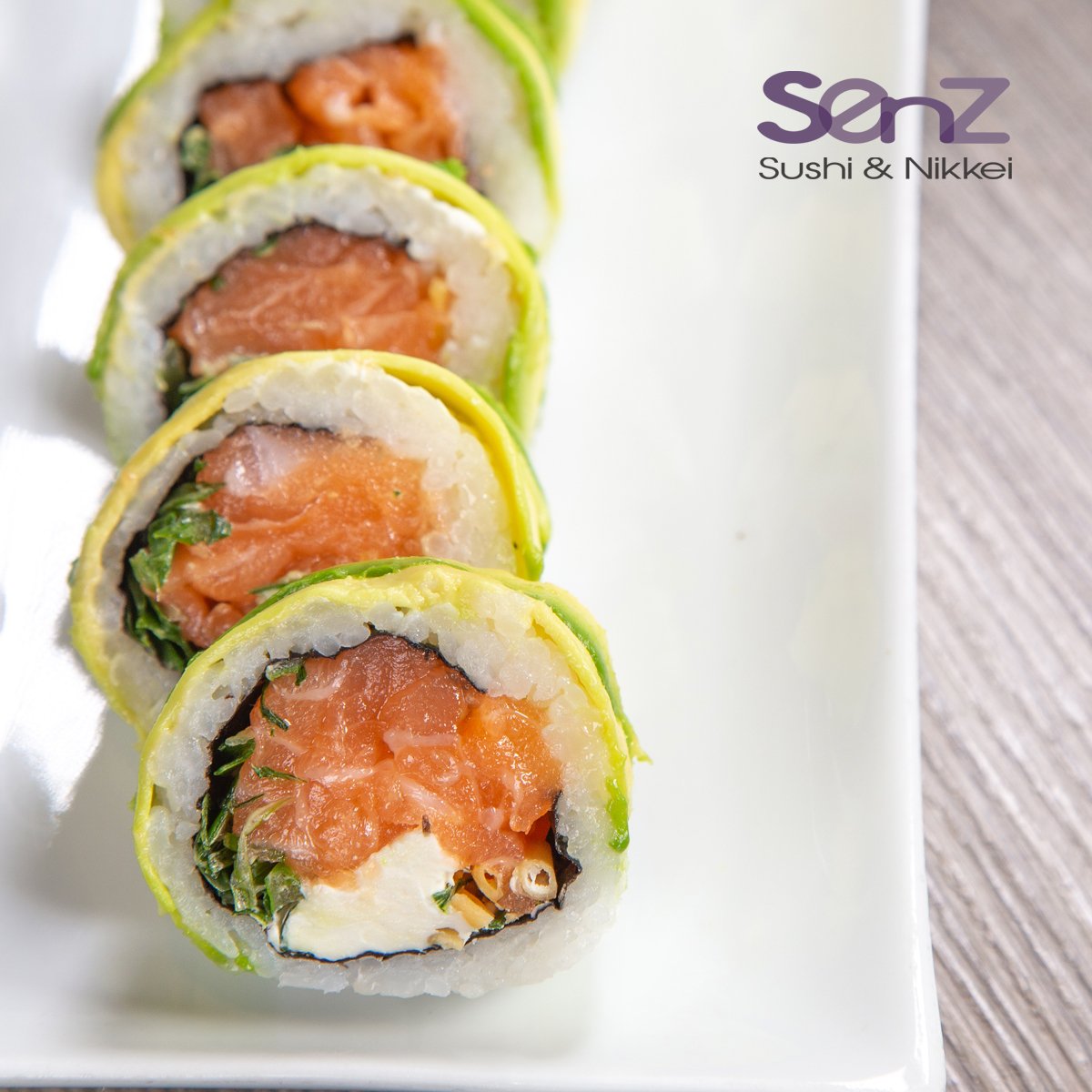 Y si acortamos la semana en #SushiSenz ??? 👀
#SenzLover #Nikkei #Sushi 🥂💜😍
¡LOS ESPERAMOS!
