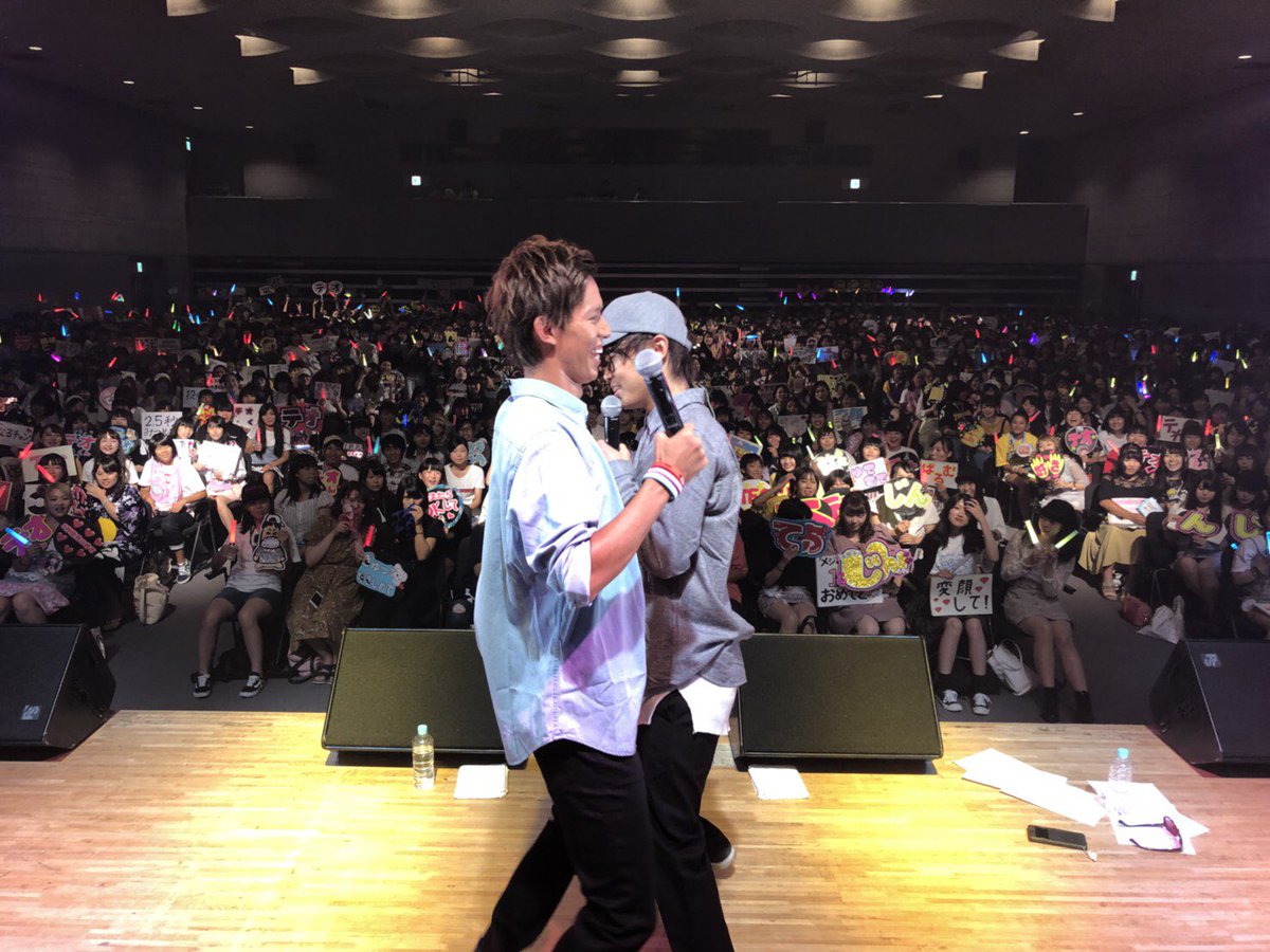 teokun711's tweet photo. SSSin大阪
最高に盛り上がりました

もお正直
くぅぅっそ眠い🤤💦

覚えてる人が増えてたのが
嬉しかった🤣✨

まだ覚えれてない人も
今日初めての人も
頑張って認知します🙄💪

ありがとう
この写真なに https://t.co/nFfZkhjskj