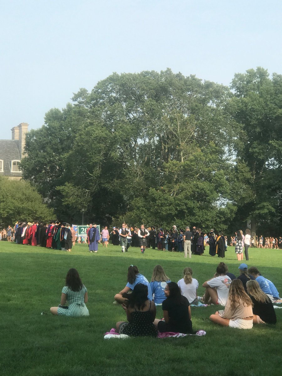 CoCoWoRow's tweet image. The first of many days back on Temple Green - Convocation matriculating the Class of 2022.  Welcome back to all Camels!  #Home2Conn