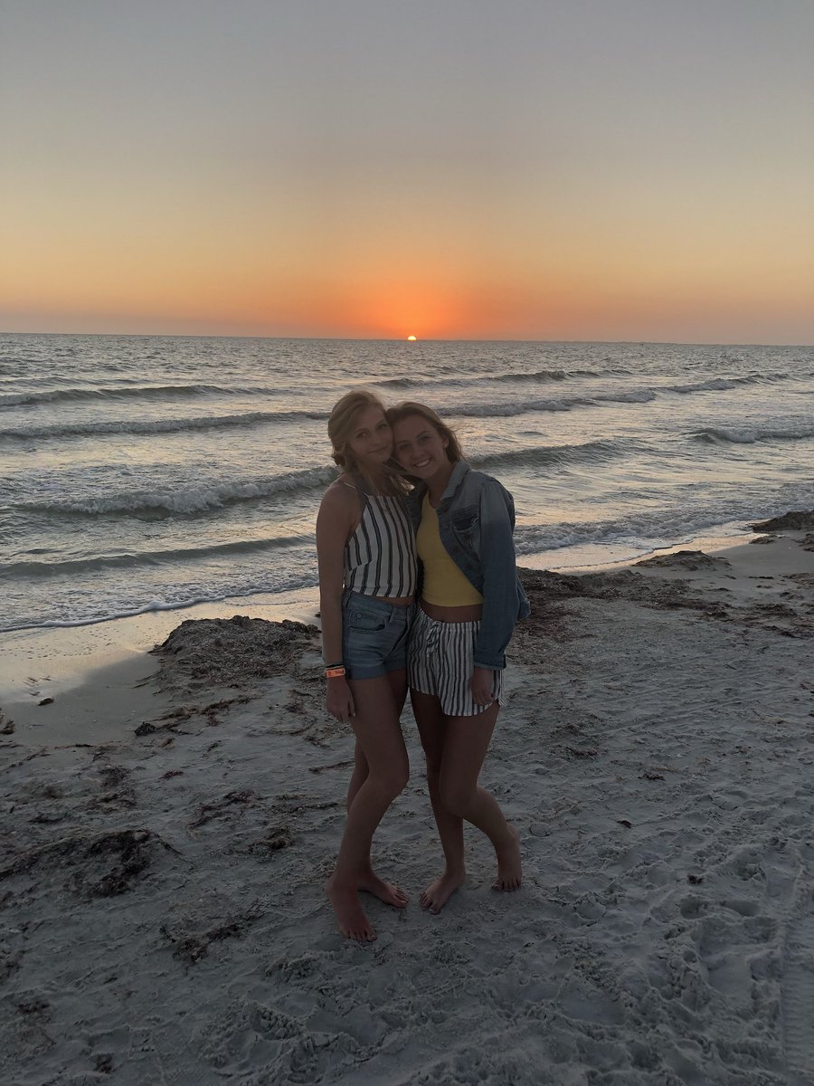 aleighnelson's tweet photo. happy birthday to my best friend!!! love you bunches💞 @katnelson_ https://t.co/227ud2dw7t