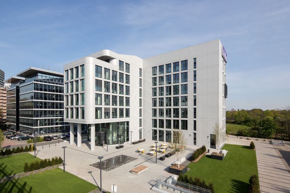 zuehlke_group's tweet photo. In 1998, our company started its internationalization strategy. As of today, Zühlke has been expanding across country borders for 20 years. Employees from 14 offices in 7 countries will unite in Stuttgart next week to celebrate past and future successes of our company. #ZDays2018 https://t.co/cs02a9o75E