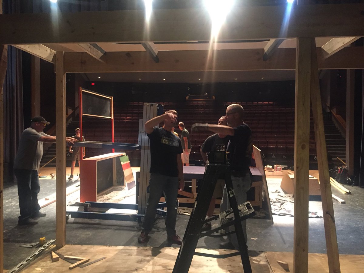 CHCAarts's tweet photo. Many thanks to the Charlie Brown set build team! Final push: this Thursday night 7 to 10 pm and Friday 4-10 pm. Builders and painters needed! https://t.co/oYowag4o7o