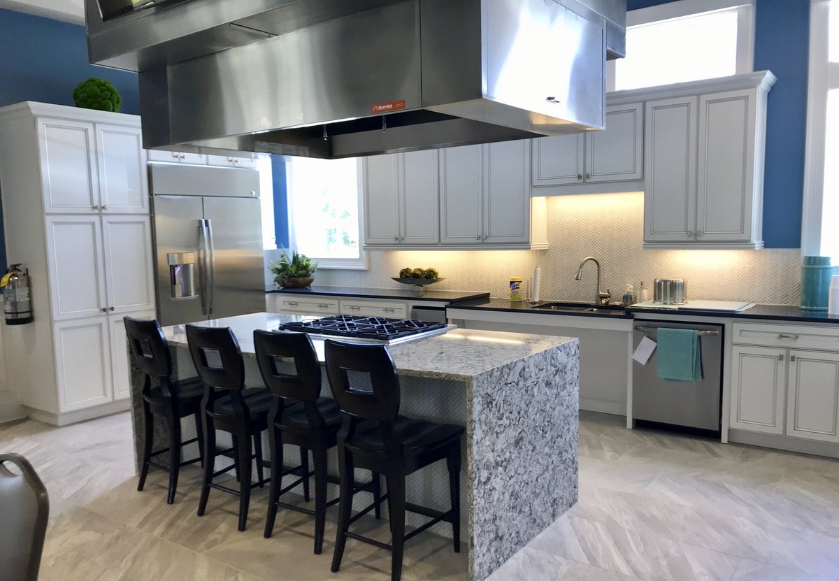 ChefRossPurple's tweet image. #gratefulchef #chefinstructor #privatechef #vacationchef #chef #cheflife #kitchen #kitchenlife #privatecheflife #personalchef #personalcheflife #chefrosspurple #chefpurple #PurplesSideOfTheTable #clt #charlotte #charlottechef #cltchefs #chefsofinstagram @Cresswind #minthill