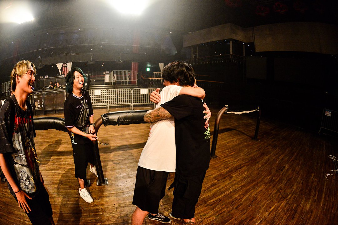 One Ok Rock Turkey Ellegarden The Boys Are Back In Town Tour 18 Resmi Tur Fotograflari Vol 1 Ruihashimoto Oneokrock Ellegarden T Co Znyxndpe1m T Co Lhxmnqzgvx One Ok Rock Turkey Ellegarden The Boys Are Back In Town Tour 18 Resmi Tur Fotograflari Vol 1 Ruihashimoto Oneokrock Ellegarden T Co Znyxndpe1m T Co Lhxmnqzgvx