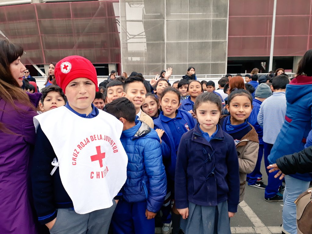 CorpoLaSerena's tweet photo. 👧👦Cerca de 1.600 escolares de prebásica y básica de La Serena participaron en un 2do ejercicio de simulacro de Tsumami y Terremoto en la región. Los estudiantes dieron el ejemplo, contando con todos sus implementos de seguridad🤗👌
#nota7
#culturasismica https://t.co/cTLccpavTk