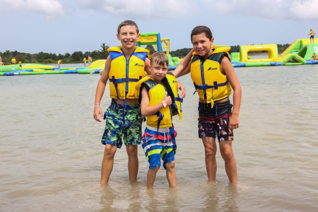 FunSplashSports's tweet photo. Still a few days left to make some #summermemories at the #FunSplash before the kids go back to school, routine & activities fully set in! Last day is Labor Day. See you at the FunSplash!
#HamOnt #MyHamilton #Binbrook #Glanbrook @NPCA_Ontario @AttractionsOnt @hamiltonecdev https://t.co/JDWNscAhil