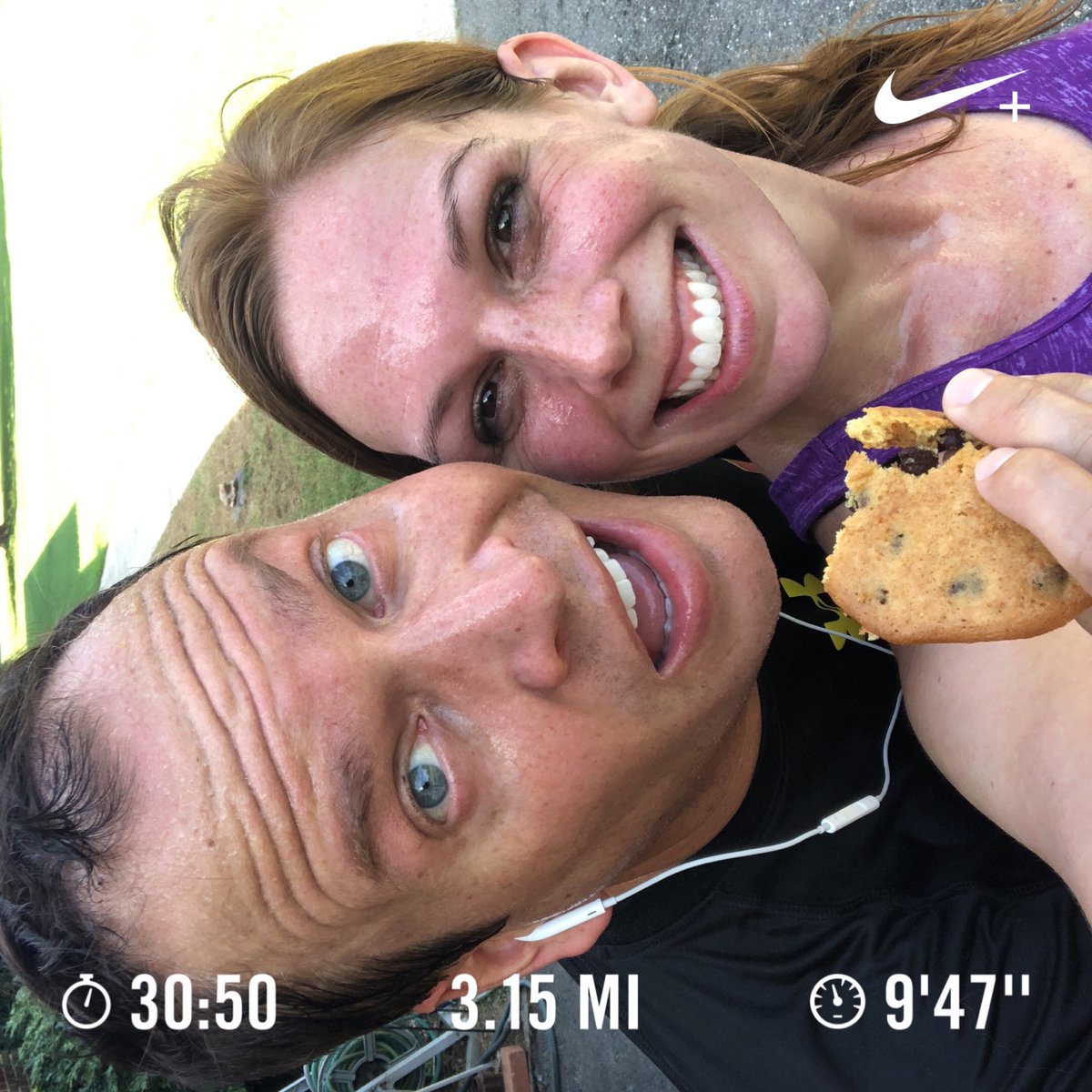 MaggiMayfield's tweet photo. Sweet treat on the route! #runnergirl #running #runnerbuddy @chadridgely #cookies #IDidItForTheCookie https://t.co/8p0T3IbJHJ