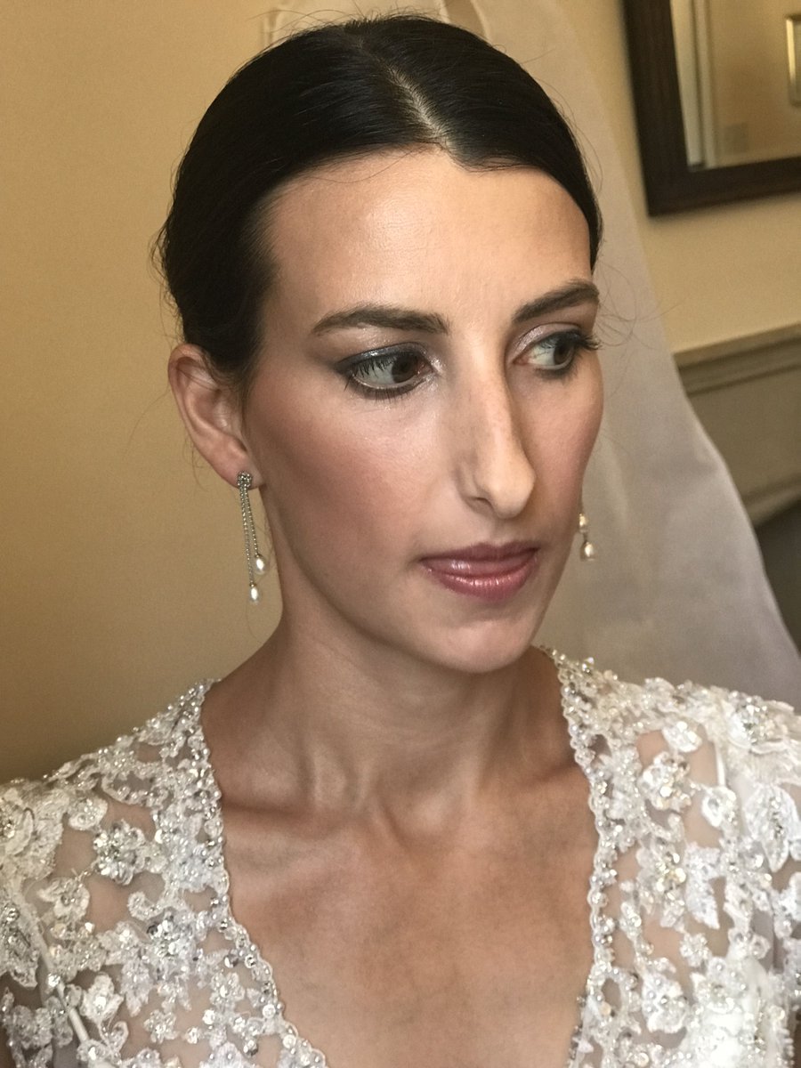 Makeup for your #magic day.. 😍 😘 😘
