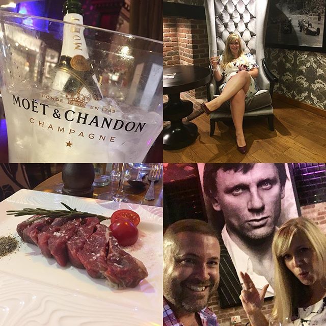 CombatPhot's tweet image. Belated wedding anniversary night away. Spa, champagne, gin, steak and giggles! @moetchandon @blackrockgrill #danielcraig #007 #decorfail #liphook #oldthornscountryclub ift.tt/2N1zd6Y