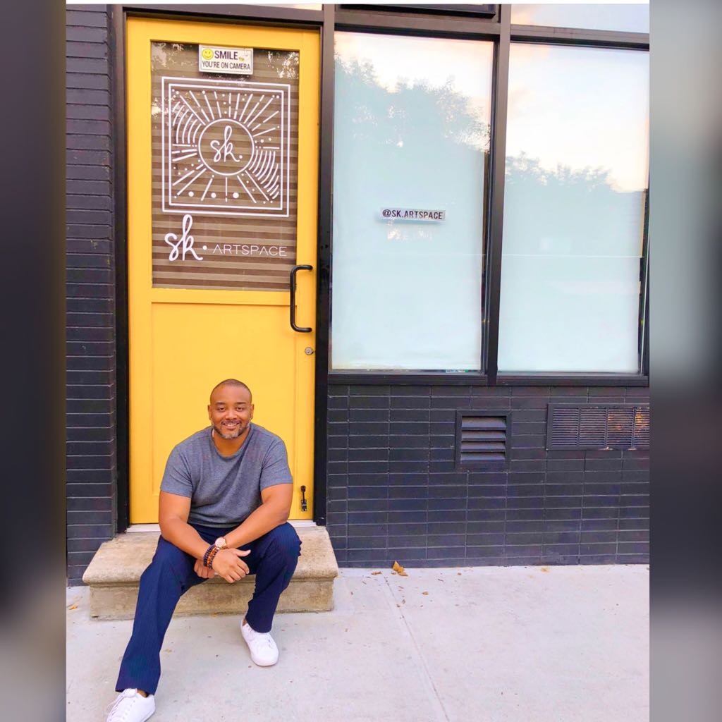 sk_Artspace's tweet photo. Have you taken a picture in front of our yellow door yet? Take one before the summer is over! Tag us! #theyellowdoor #brooklyngallery #futureisfemale #WomeninBusiness https://t.co/5j0unNJl4a