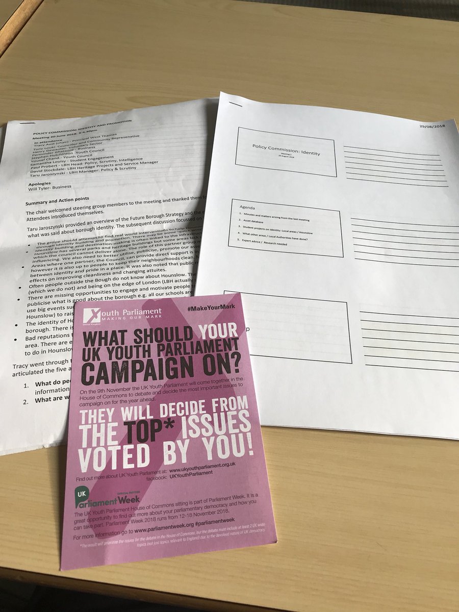 ywilliamchand13's tweet photo. Day 12 of @LBofHounslow Youth Council Summer Programme saw more work on @UKYP Make Your Mark and a visit to the Policy Commission looking at promoting Hounslow as a place to live, work and study.
@ciyavyas @MaryamZKhan @tonylouki @WestThames #HYCSummer18 https://t.co/1Zg4P73Pjq