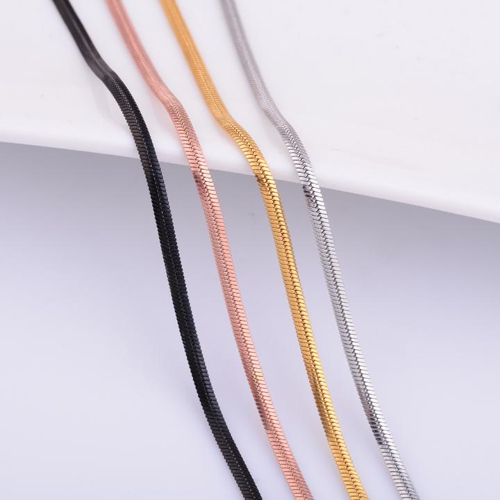 LuscaTreasures's tweet photo. Layer up with these classic Stainless Steel Chains! ⛓️ Wear with any #outfit, in any #season. #necklaces #stainlesssteel https://t.co/aUeYXJ0LX7 https://t.co/mnGDKOzVRJ