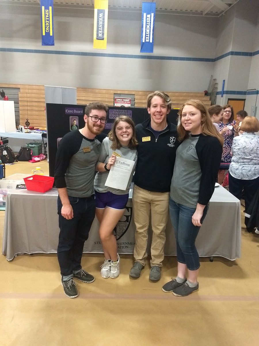 FontbonneSGA's tweet photo. There's still time left to come get your application!! The expo is on until 12:30! https://t.co/UArIHpUgOC