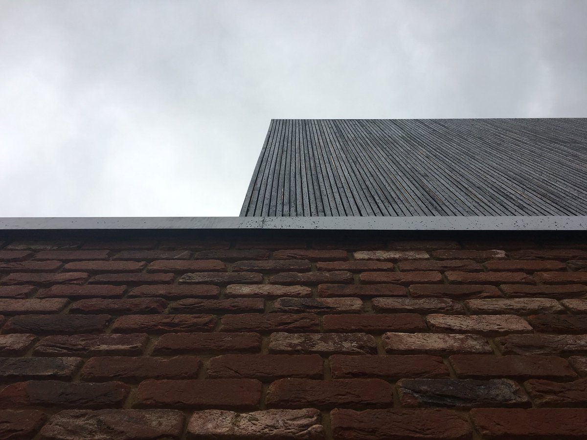 MzoTarr's tweet photo. Lumiere site visit #BrookmansPark #london #house https://t.co/ujge4hT5Pb