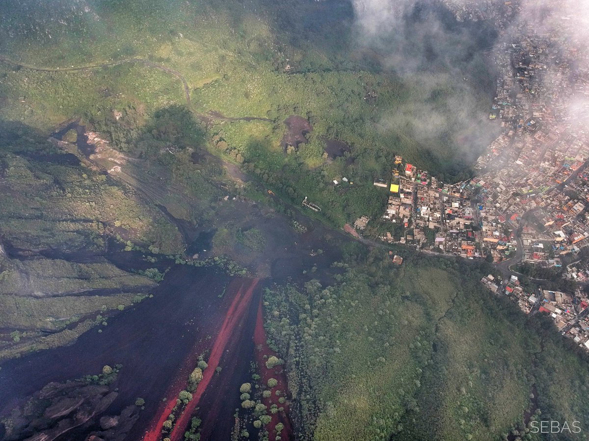 mx_drone's tweet photo. On the outskirts of Mexico City.   part.2
#djispark #dronephotography #aerialcam #dronestagram #iztapalapa #edgeofthecity #urbansprawl #urbanjungle #hiking #sabadaba #naturewalk #dji #Mexico https://t.co/OhG4glCpf4