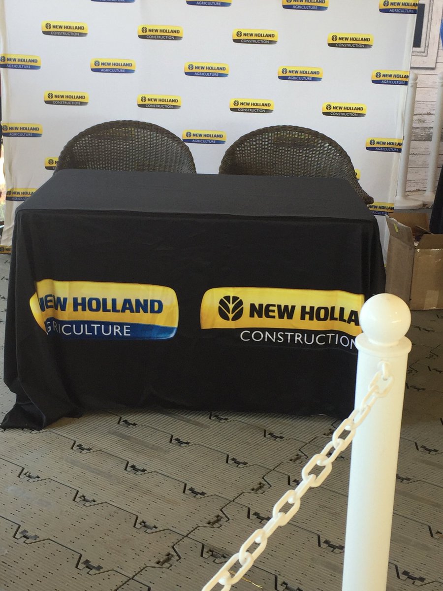 CornmanMichael's tweet photo. Preparing for some very special guests ⁦@NHAgriculture⁩ tent ⁦@FPShow⁩ #TogetherBlue https://t.co/sOOC8zvGZ3