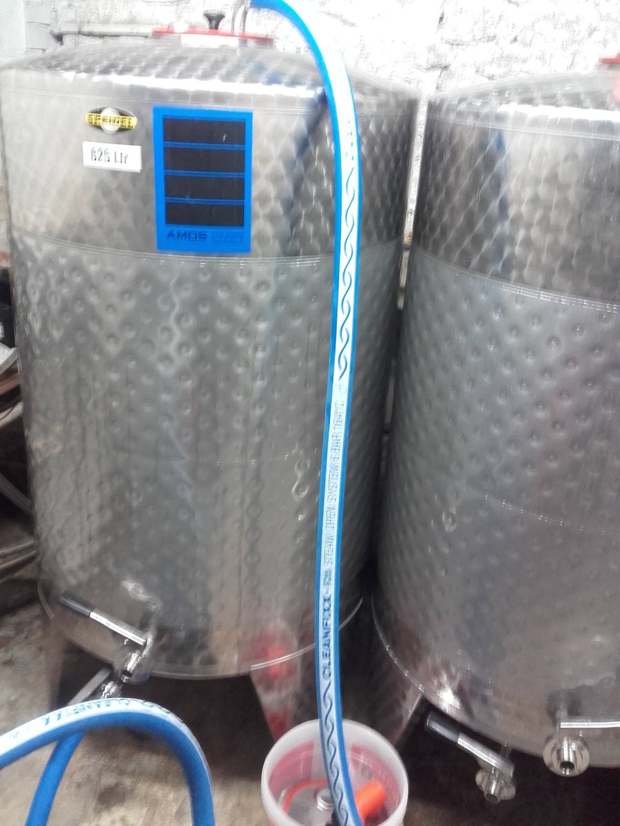 LaGuincheBieres's tweet photo. Une journée de brassage pour refaire le plein de Jazz'Mind (pale ale seigle et jasmin)
#laGuinche #jasmin #paleale #CraftBeer #CraftBeer77 #brassage #biere #Chelles #madein77 https://t.co/zQKlEWOfLV