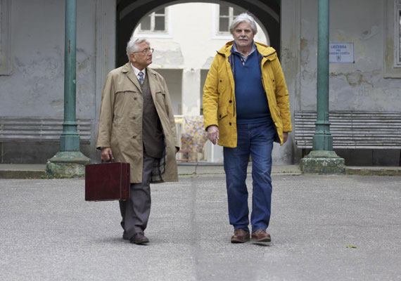 WulfSoergel's tweet photo. Der beste Film der @berlinale #DerDolmetscher kommt am 22.11. ins Kino! Ich habe ihn gleich zum Start für @kinomoviemento, #KinoToni und #KinoCentral gebucht. Bald geht die Reise los für die großartigen Schauspielerlegenden auf der Suche nach der, nein, nach unserer Geschichte. https://t.co/bpv4A3YeEo
