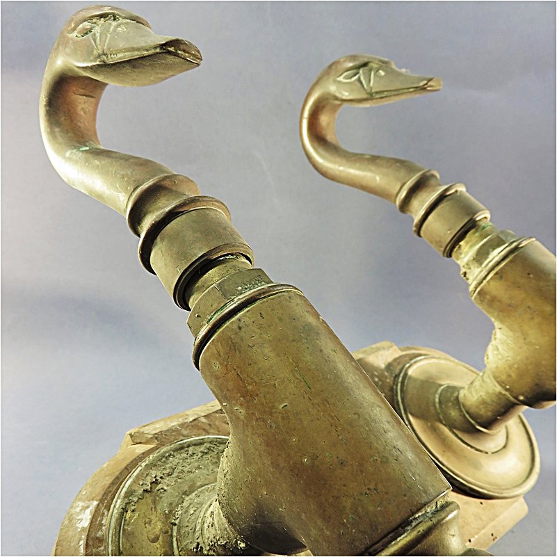 brokagogo's tweet photo. PAIRE DE #ROBINETS DE #BAIGNOIRE en #bronze sur support #bois d'époque XIX ème.
En vente sur https://t.co/SbzrXpcUSr
#collection #vintage #auction #enchère #collectibles #salle_de_bain #decoration https://t.co/2x2ouFn5ga