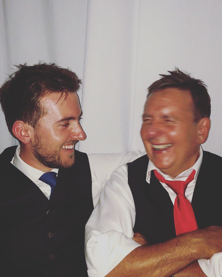 StevenKersley's tweet image. ‘Dad, then they asked me when are you going to make a pink gin’

#flavourfirst #gin #pinkgin