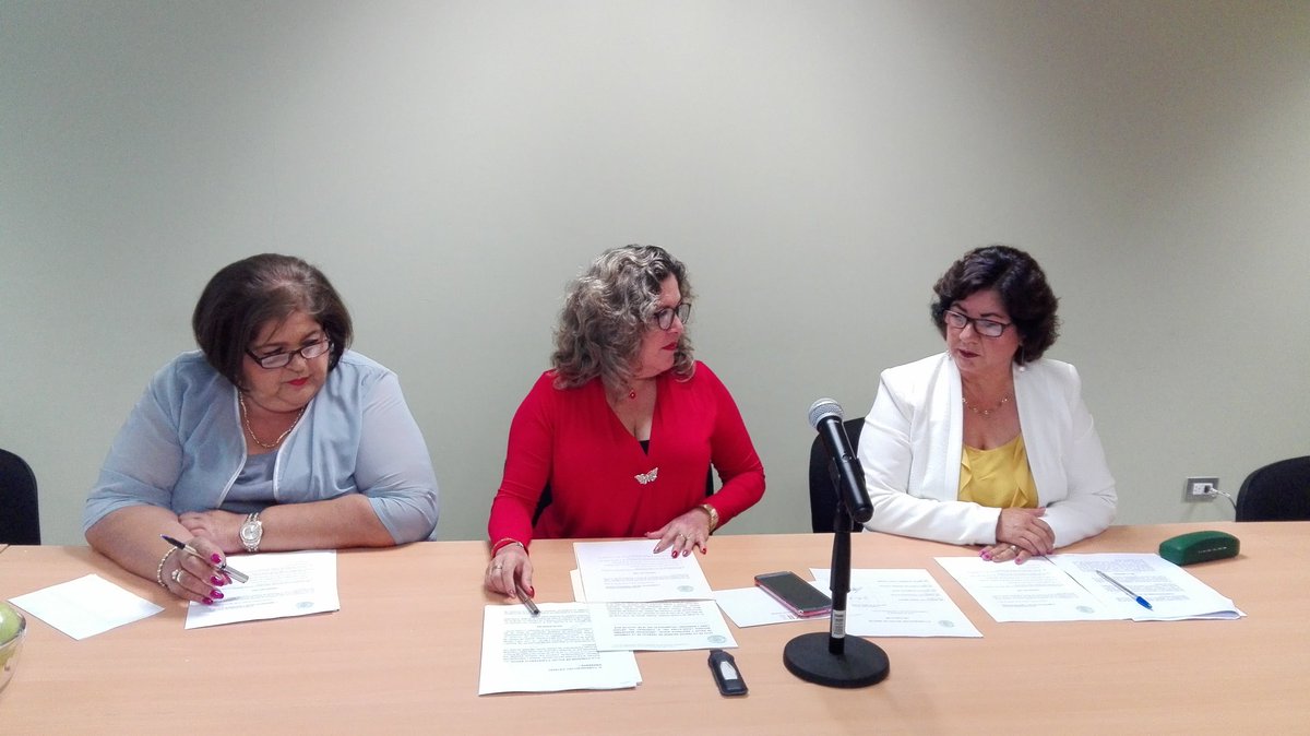 Franciscaheay's tweet photo. Reunión de trabajo de Comisión de Salud. https://t.co/ef34kAHOPU