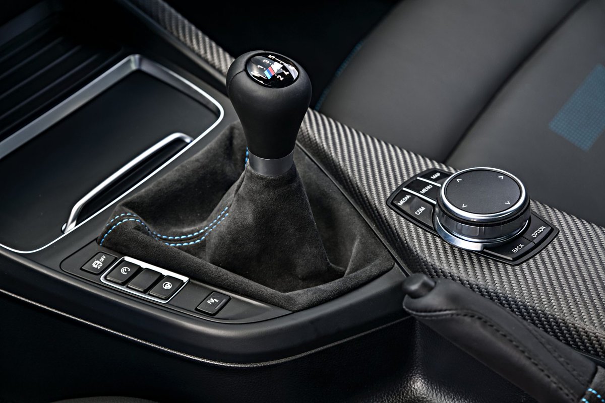 Thank goodness! BMW Keeping Manual Transmissions Around ow.ly/FKAa30lzHPO