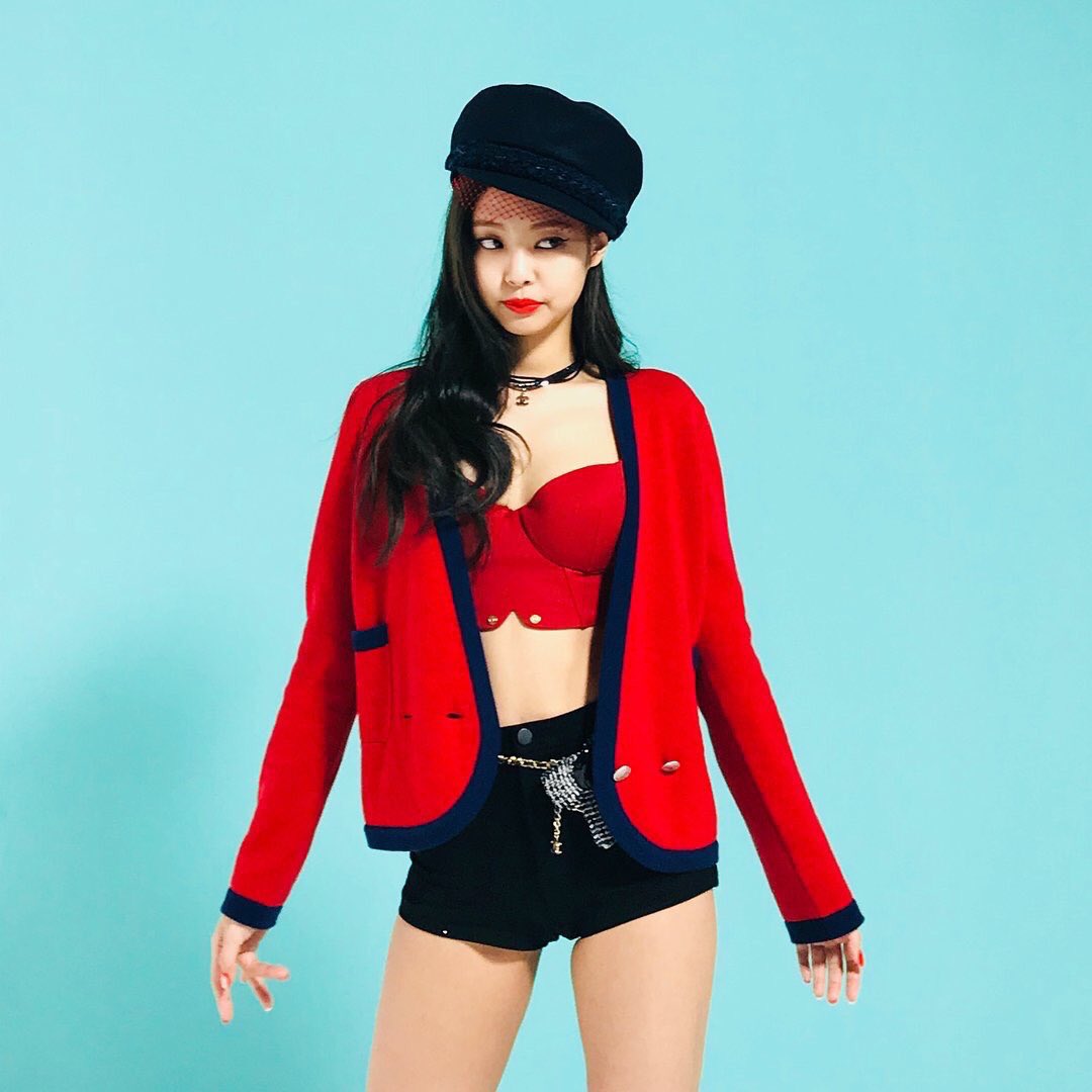 simgebizzle's tweet photo. Favori K-pop grubunuz/idolünüz kim? https://t.co/LwIgAiow7q