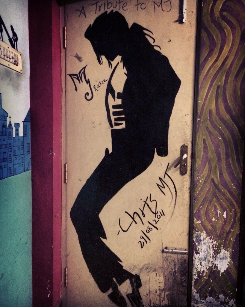 chrizniladhar's tweet photo. I painted this exactly 7 years back on MJ’s birthday #mj #ripmj https://t.co/qXxH7dDcXu