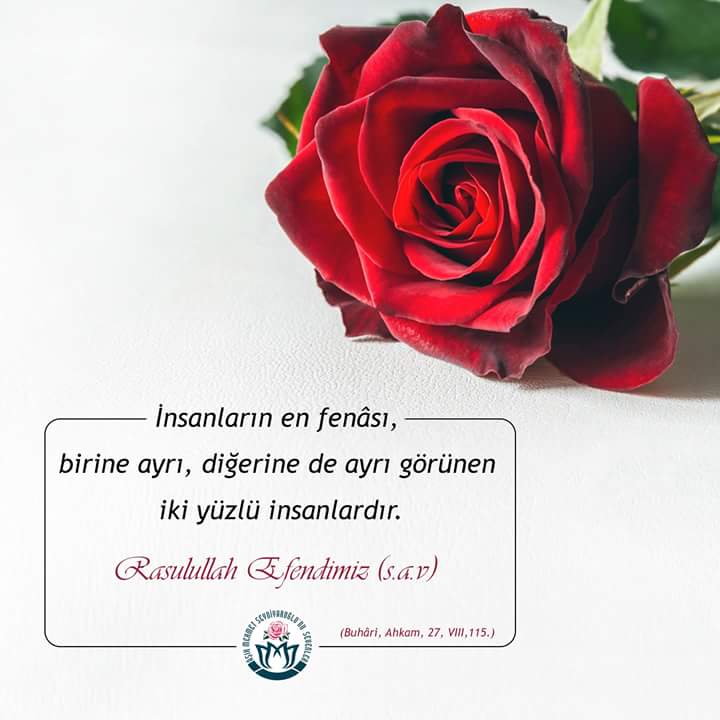 "İnsanların en fenâsı, birine ayrı, diğerine de ayrı görünen iki yüzlü insanlardır."

- Rasulullah Efendimiz (s.a.v) -