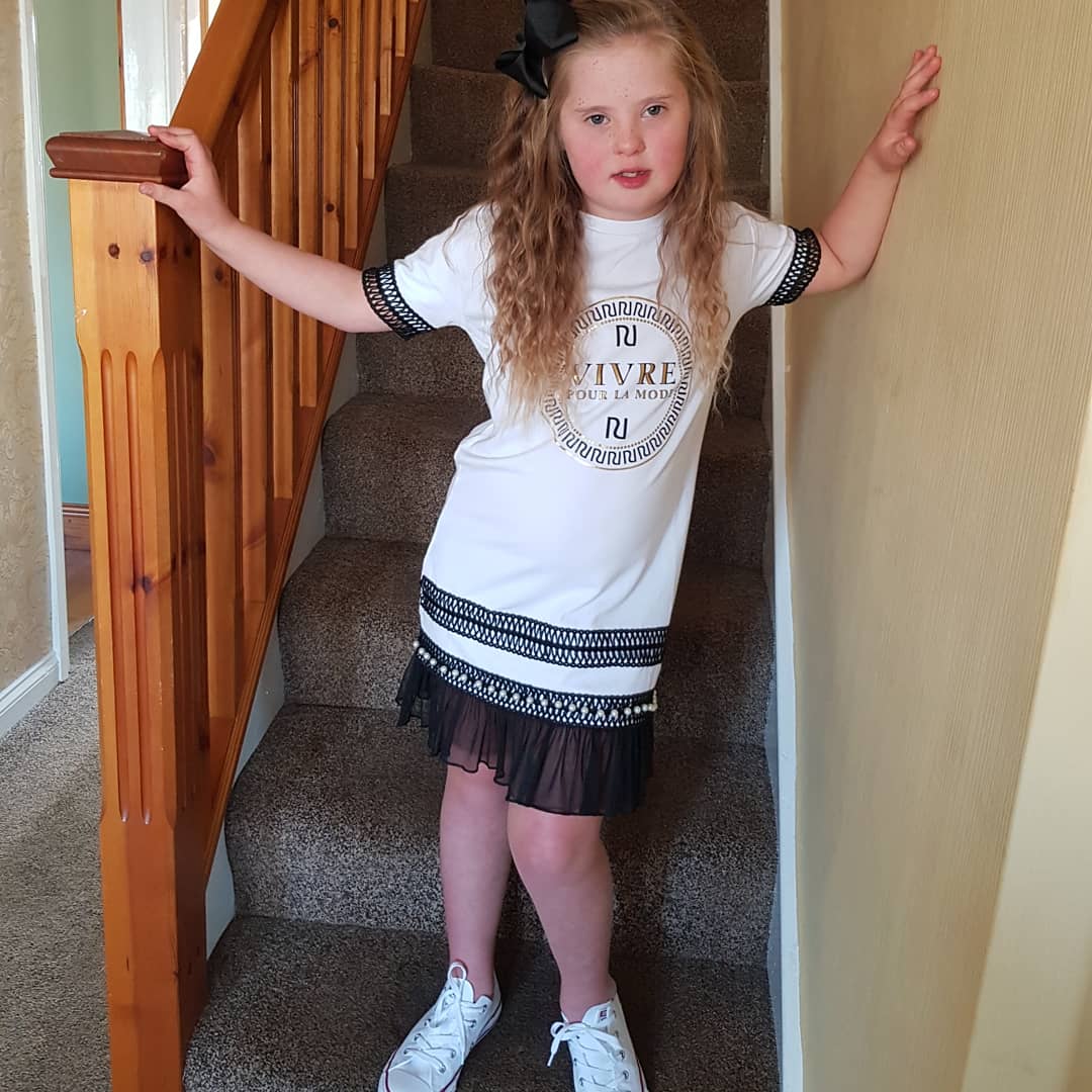 lolajae21's tweet photo. Lola had her 1st modelling job today! Got home &amp; wanted to try some new poses with new clothes here's the results love them but colour or B&amp;W?? #childmodel #dsmodel #downsyndrome  #theluckyfew #wouldntchangeathing #itsonlyanextrachromosome #iamable @DSAInfo ✌🏻😘💙💛 https://t.co/CUvTa5eV8U