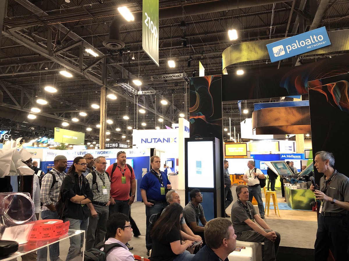 Why NVMe ?? Our expert is here <a href="/PatricChang/">Patric Chang</a> booth 2001 @westerndigital #VMWorld18 #fullhouse #allflashvSANreadynode