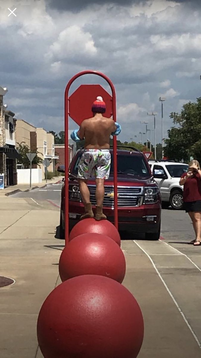 Culligan27's tweet photo. ππ busted #targetballing (fun fact: this was taken by the lady in the original pic..she said she snapchatted her fam not sure what was going on. Another fun fact: those are @KatiePie7βs Uggs) @Target https://t.co/aW9WswlpDk