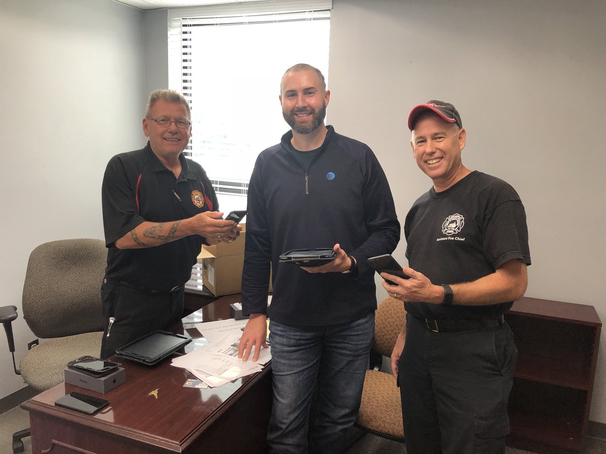 tylerow01174952's tweet image. Rescuing our first responders from Verizon :) #firstnet #MoKanDo #MidstatesaProud
 @jennwade_ @jc1087 @JCollier33 @ShadfarShawn @RyanNewsomBAT @bethmarie1983 @gobigandwin