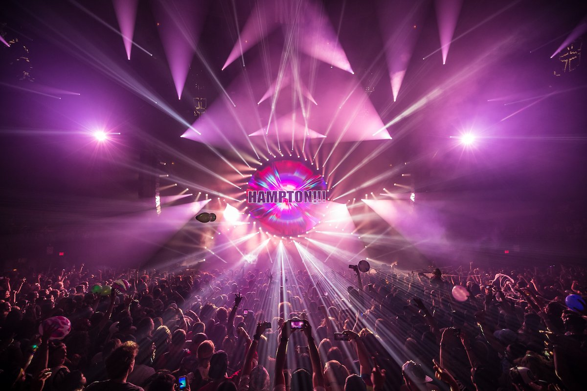 Bassnectar (@bassnectar) on Twitter photo NOBODY GOT IT LIKE THE MOTHERSHIP πΈ
<a href="/bass_network/">Bassnectar Network</a> <a href="/AliveCoverage/">Alive Coverage</a> NOBODY GOT IT LIKE THE MOTHERSHIP πΈ
<a href="/bass_network/">Bassnectar Network</a> <a href="/AliveCoverage/">Alive Coverage</a>