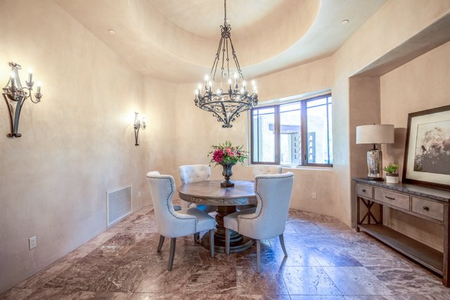 ModPortfolio's tweet image. This is a magnificent opportunity behind the gates at DC Ranch. This 5,788 square foot Custom home has 4 bedrooms in the main house and an attached Casita.