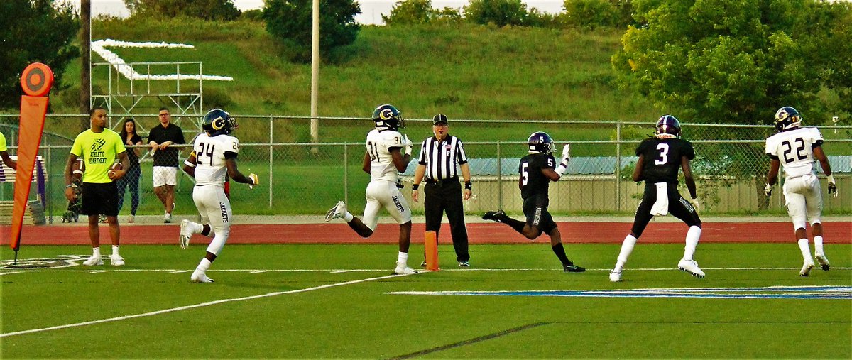 Pats_1990's tweet photo. Some pics from @BuilderFootball vs Graceland University.... the #JINXISON... #BuilderFootball #18uildergang #18uilders #gobuilders #BuilderFootballFan #Brickbybrick https://t.co/o3OcSLRBda