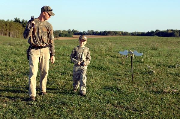 OhioDivWildlife's tweet photo. Opening day of hunting season is just a few days away! Dove hunters, don't forget to check out the interactive 2018 Dove Hunting Area Map. See all of our dove fields and print custom maps: https://t.co/cn3eryHbgt #huntohio #dovehunting #dovefields #huntingseason https://t.co/ICwFyM6syV