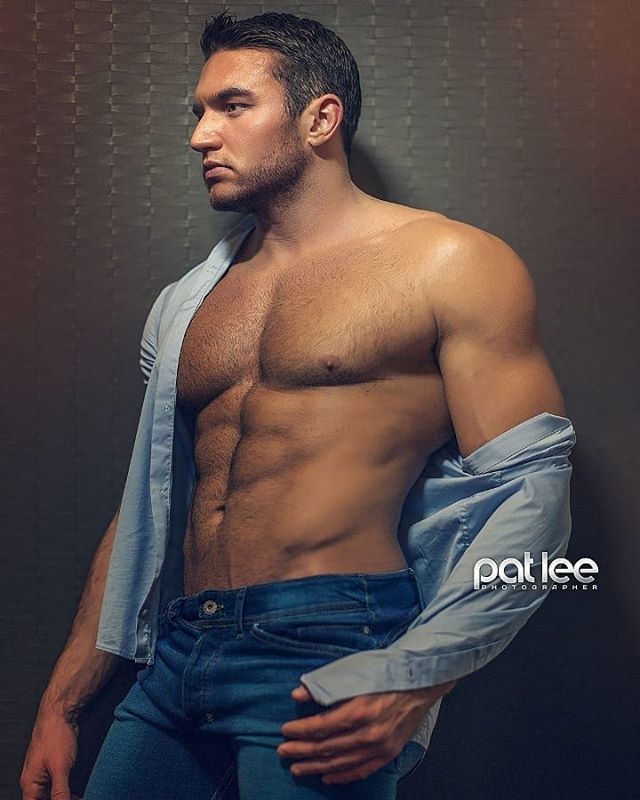 ★ Chris Hunsinger by Pat Lee ⇢ @cbhunsinger ⇠ Pat Lee is based in Chicago a...