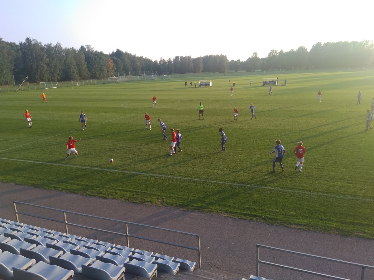 FCInterTurku04's tweet photo. Kelpo ELL-syyskauden vierastavat Talissa. Klubi lopulta 6-3 (2-1) parempi.
#ell #fcinter04 https://t.co/fQO5zCCoWq