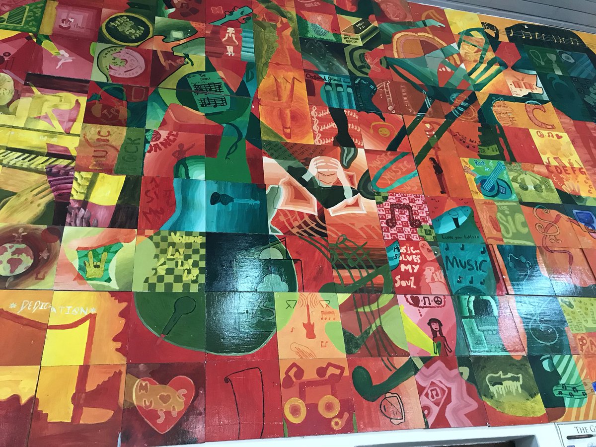 SarahHROM's tweet photo. @eijunkie @Twiga_Music Thanks for a great @istafrica SS Open House this morning #istafricalearns #gotwigas #middleschoolparent https://t.co/OjZ13cfGjn